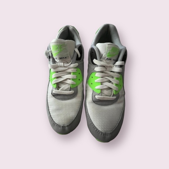 Nike Air Max 90, Women’s 8, CW5458-100 Lime, Like new condition - Picture 3 of 5